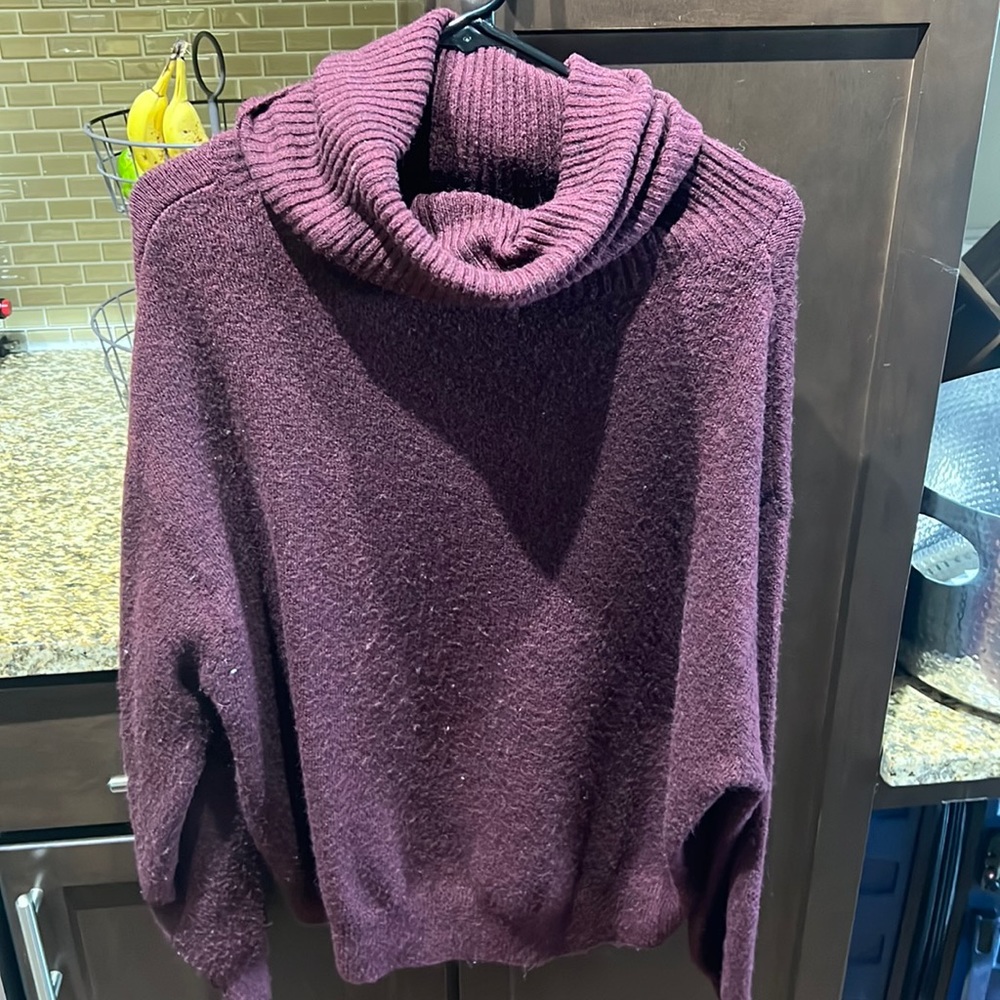 H&M maroon turtle neck sweater. Size M.